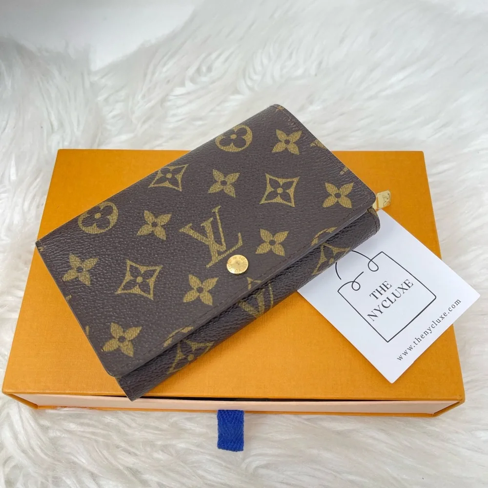 LV Tressor Wallet - Picture 1 of 14
